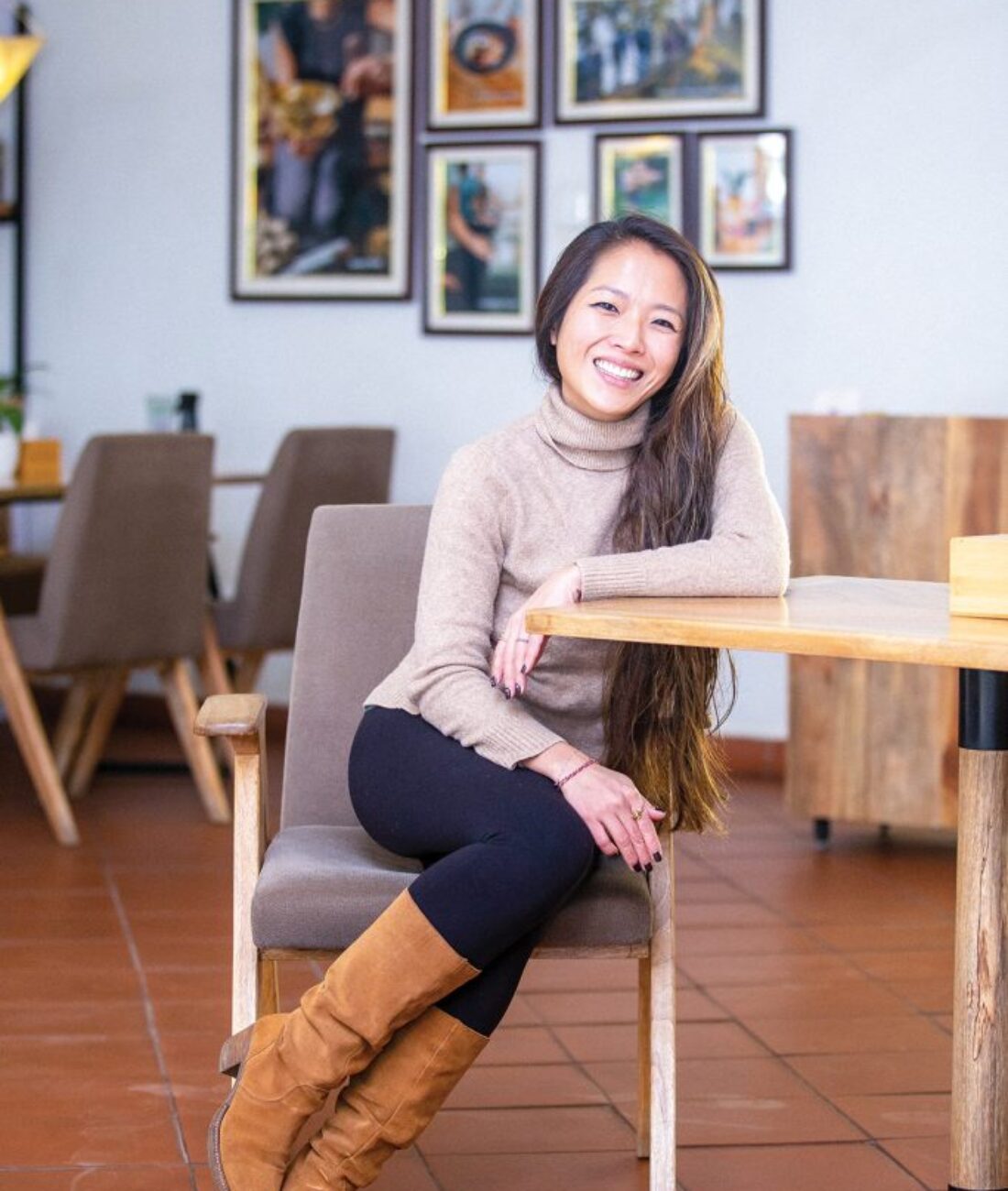 she-leads-icon-(1-of-6)