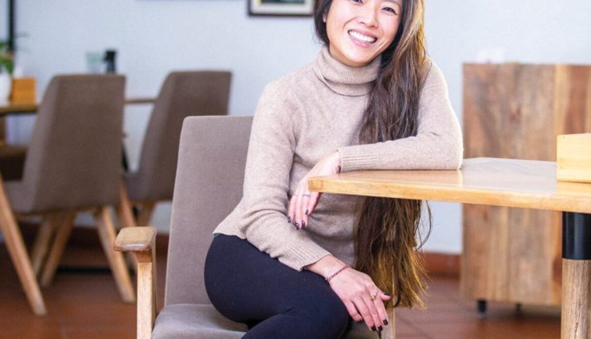 she-leads-icon-(1-of-6)